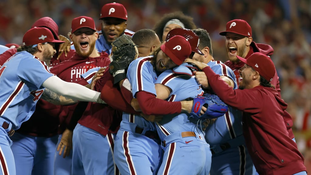 Filis vencen a los Bravos