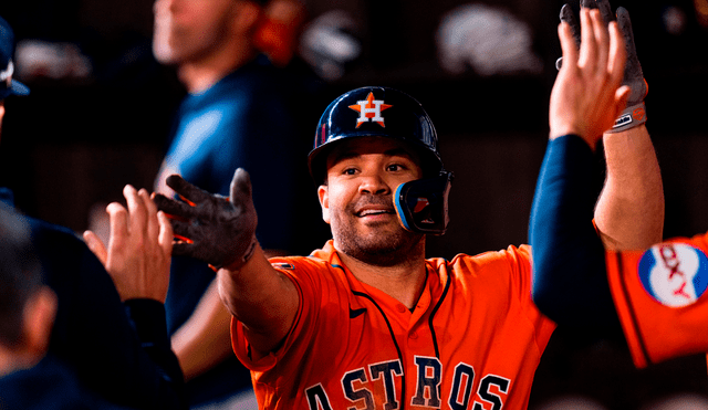 José Altuve juego 4