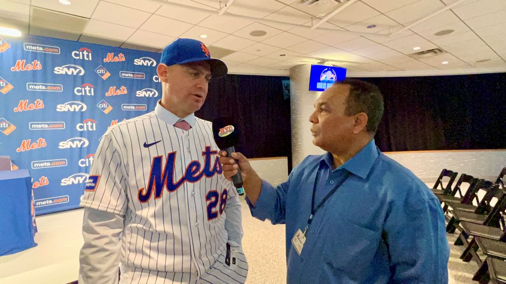 Agustín Zapata entrevistó al nuevo manager de los Mets, Carlos Mendoza en Citi Field