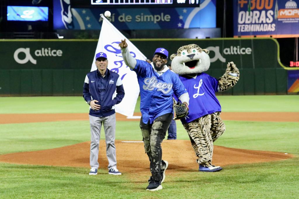 vladimir guerrero lanzamiento pelota 30 diciembre