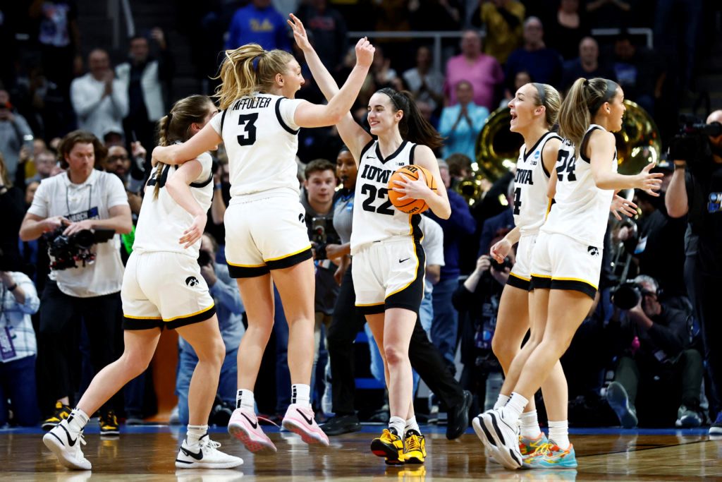 Iowa-BASKETBALL-NCAAW/