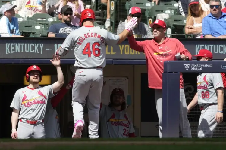 Cardenales vs Cerveceros