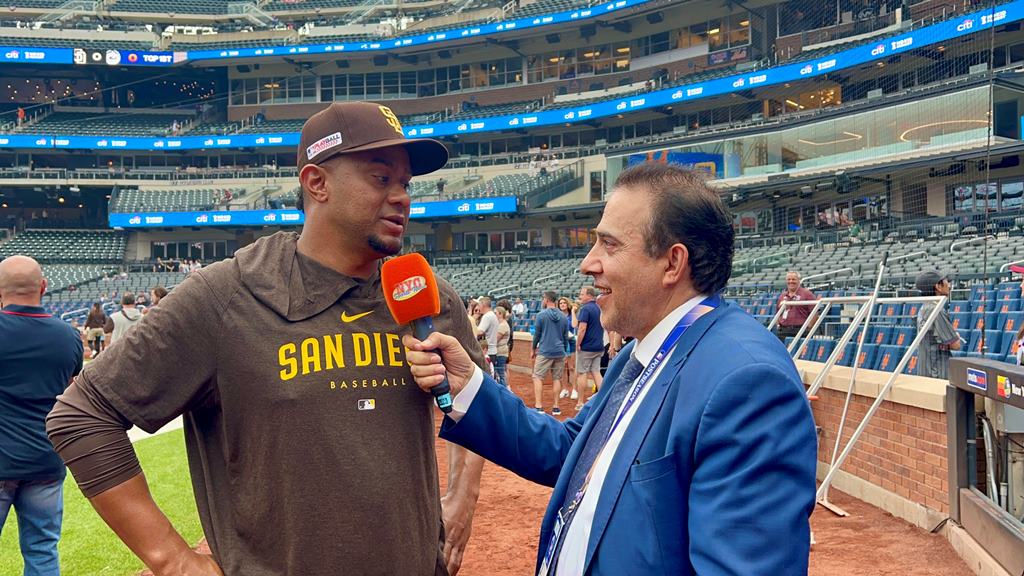 Neftalí Medina entrevista a Wandy Peralta en Citi Field.