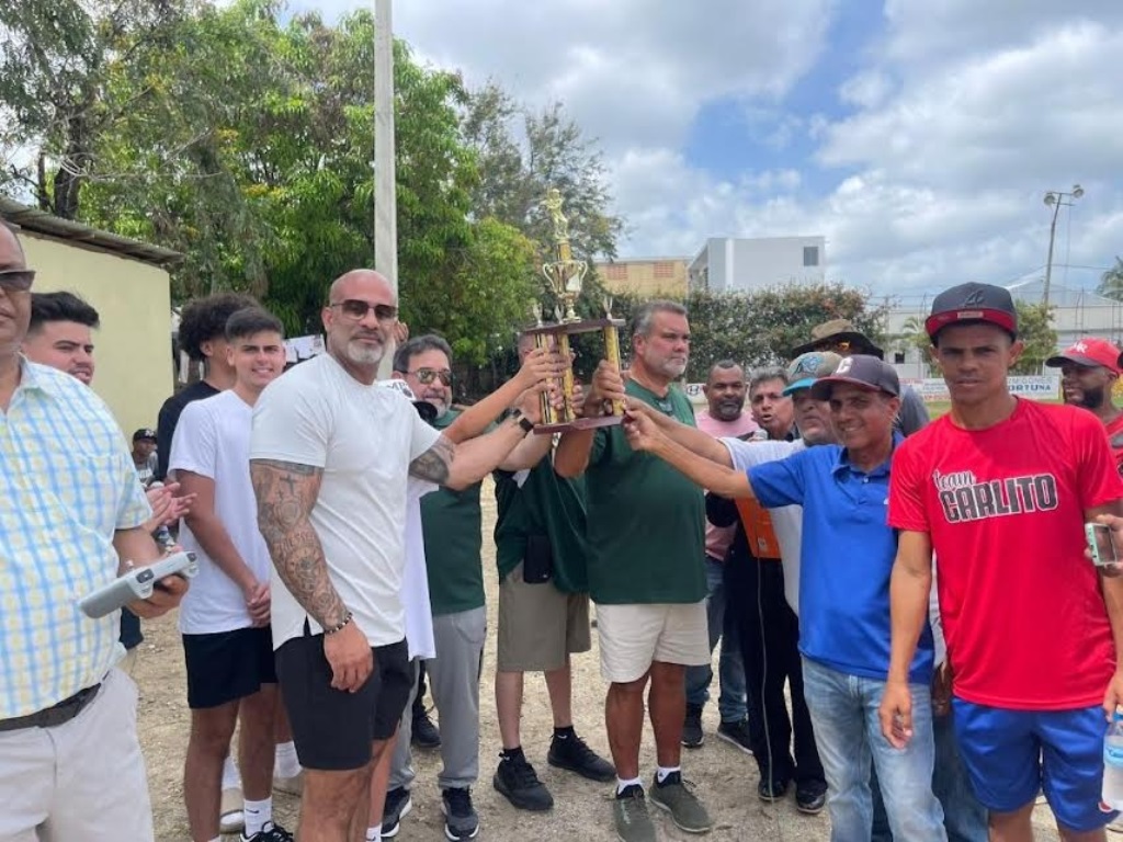 Inauguran 65 edición torneo de béisbol Liga Benito Mendoza