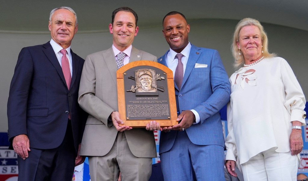 Adrián Beltré es exaltado al Salón de la Fama del Béisbol, quinto dominicano y el hispano 19.