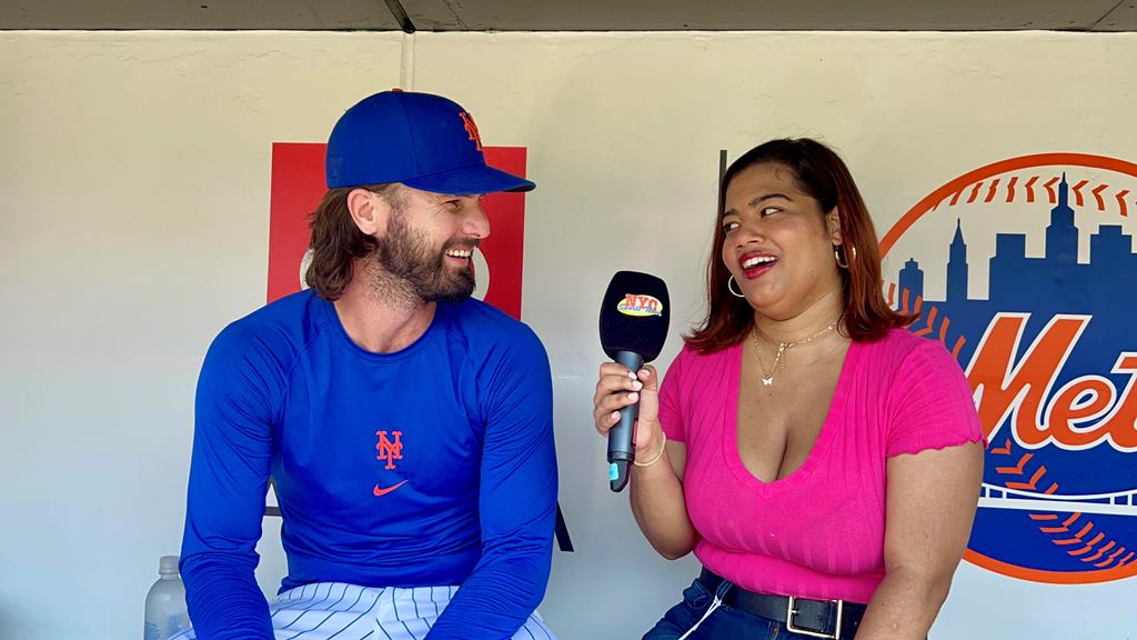 Arlenis J. Peña entrevista a Jesse Winker en el Citi Field.
