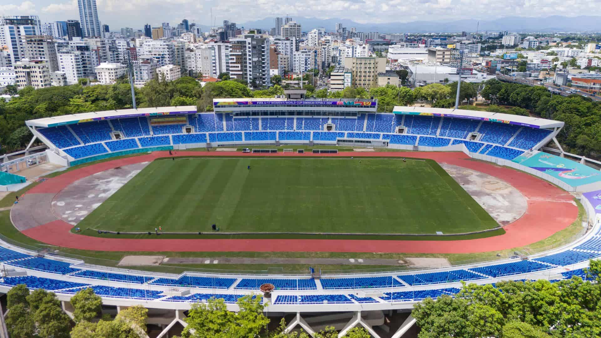 luis-abinader-entregara-el-sabado-primera-etapa-del-estadio-olimpico