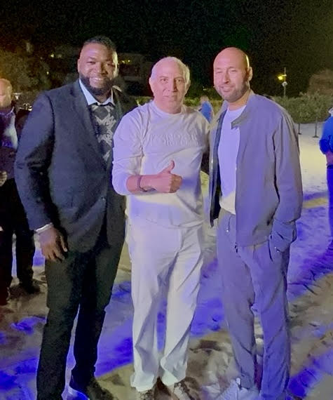 David Ortiz, doctor Ramón Tallaj y Derek Jeter.
