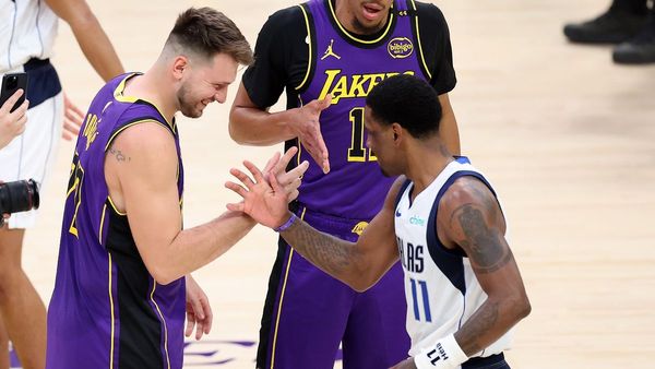 Lakers 107-99 Mavericks