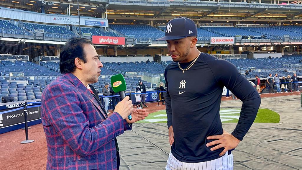 Neftalí Medina conversó en el Yankee Stadium con Oswald Peraza.
