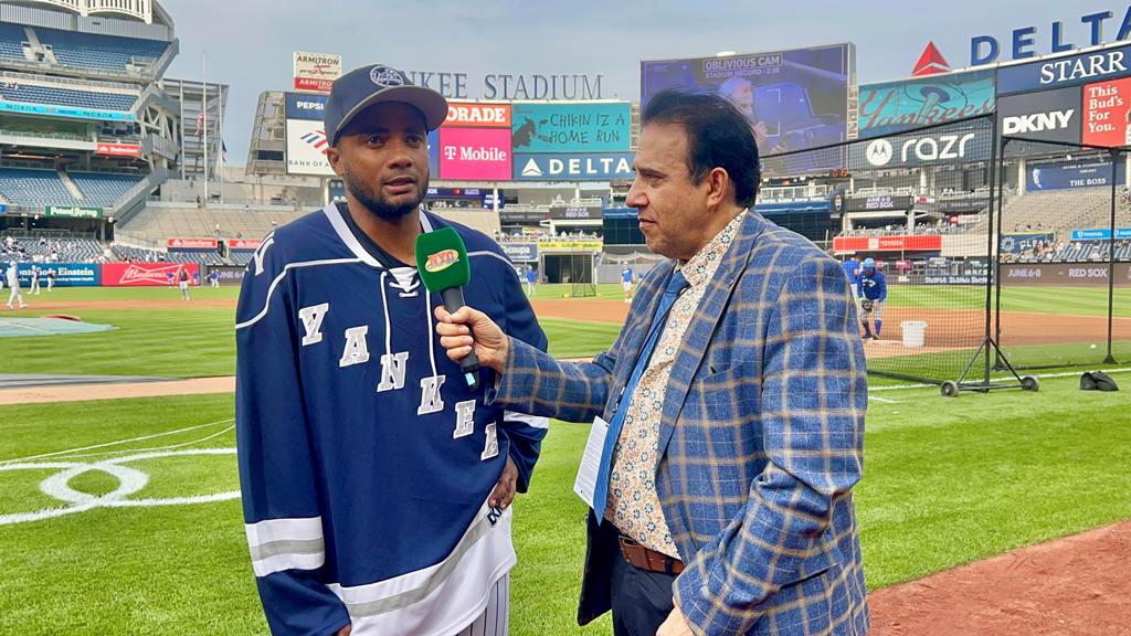Neftalí Medina, entrevistó a Pablo Reyes en el Yankee Stadium.