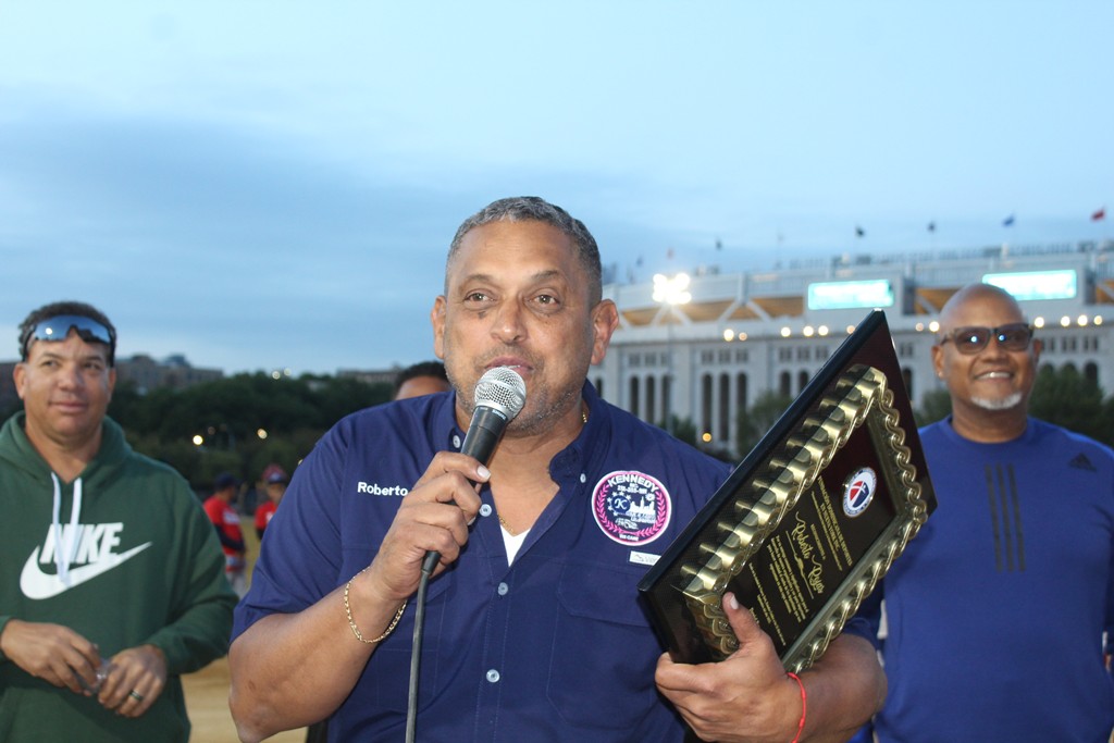 Roberto Rojas, agradece la dedicación.