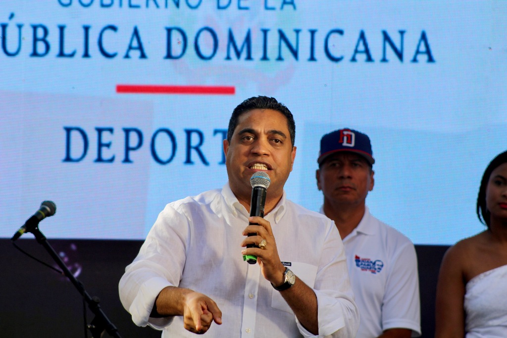 Ingeniero Kelvin Cruz, Ministro de Deportes.