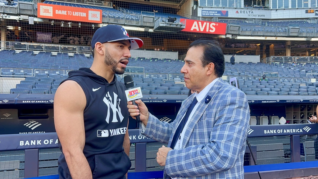 Neftalí Medina, entrevista a José Caballero en el Yankee Stadium.