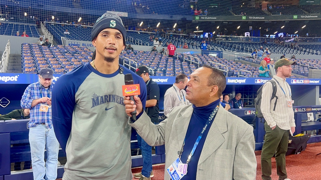 Agustín Zapata, conversó con Carlos Vargas en el Rogers Centre en Toronto, Canadá.