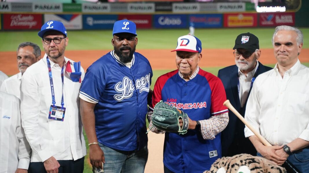 Juan Marichal hizo el lanzamiento