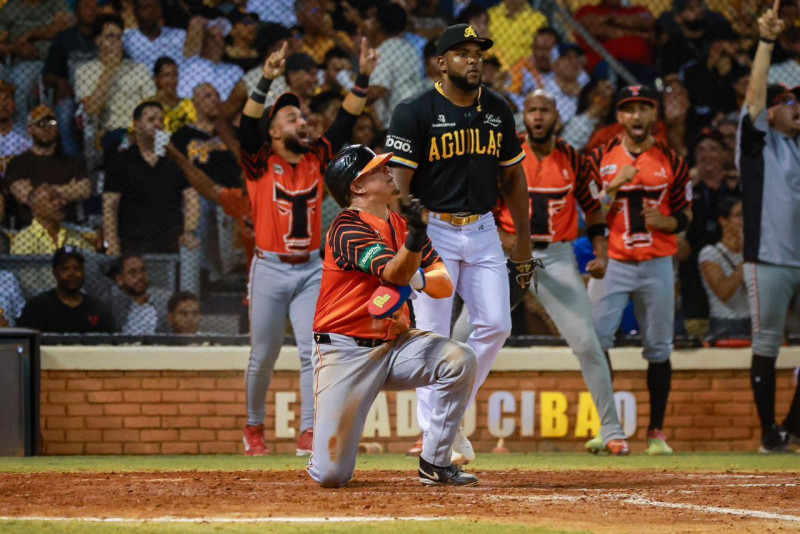 aguilas vs toros