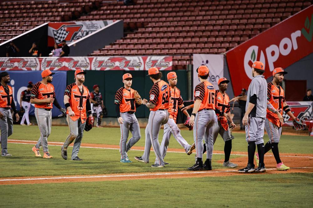toros-vs-gigantes