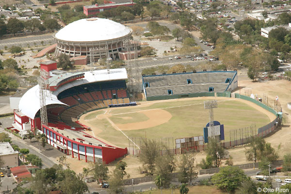 Estadio Quisqueya 2