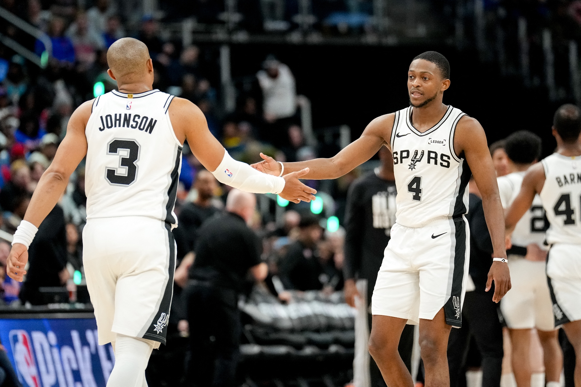 San-Antonio-Spurs-Johnson-DaAron-Fox