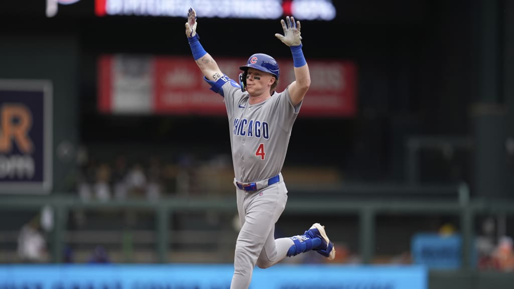 Crow- Armstrong , disfrutando con los Cubs