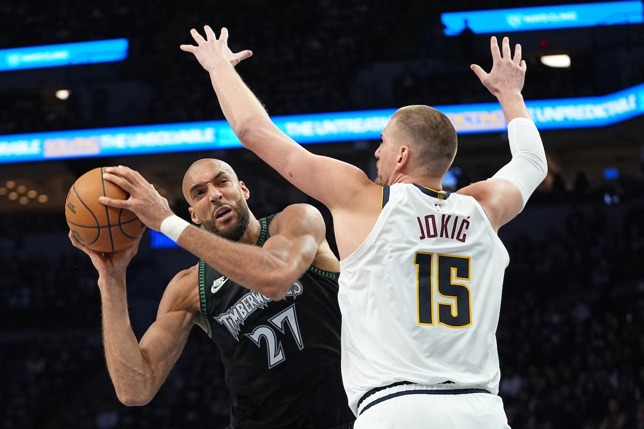 Timberwolves derrotan a Nuggets