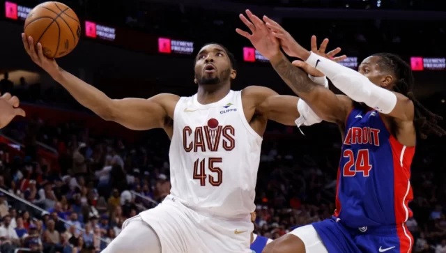 Cavaliers arrollan a Pistons