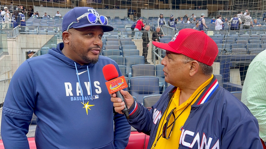 Rodney Linares conversa con Agustín Zapata en Yankee Stadium, donde habló sobre el legado de su padre Julio Linares y sus metas dentro del béisbol profesional.