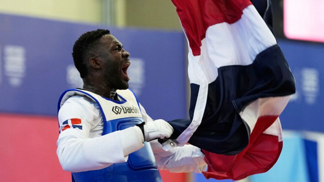 Bernardo Pie gana sumo oro Centroamericano y del Caribe en línea.