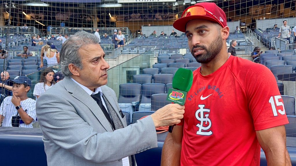 Neftalí Medina entrevista a José Fermín en el Yankee Stadium, donde el jugador dominicano habló sobre su primera temporada completa en Grandes Ligas, su aporte al equipo y sus objetivos para la recta final.