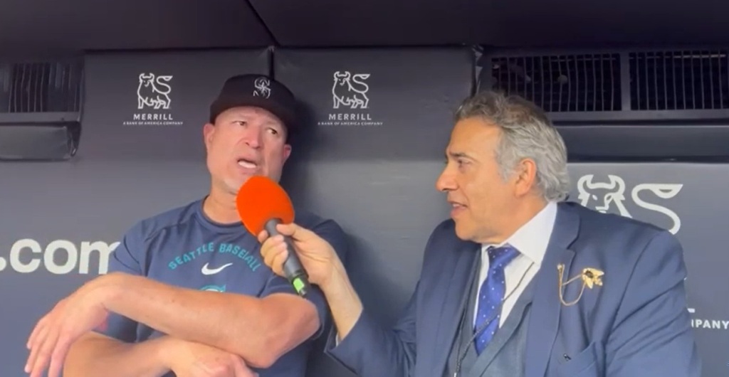 Neftalí Medina, durante la entrevista con Manny Acta en la ciudad de Nueva York